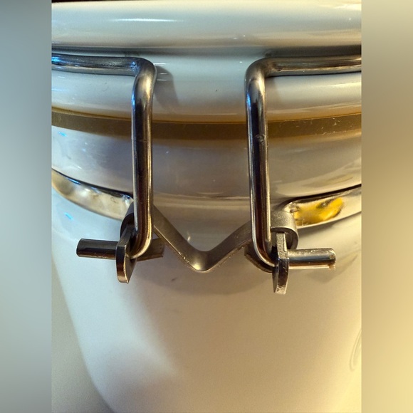 Starbucks White and Green Canister - Picture 5 of 15